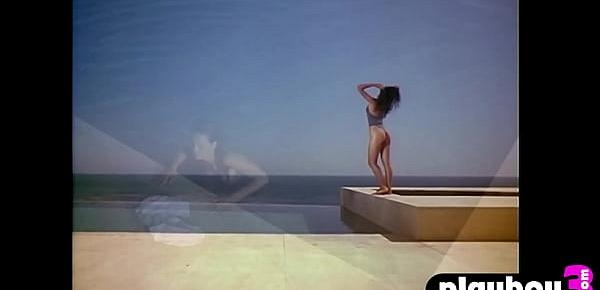 Latina MILF Francesca Frigo posing naked outdoor and exposed perfect curved body